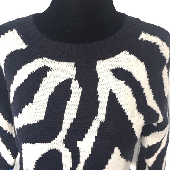 W118 by Walter Baker Zebra printed sweater small - Picture 7 of 12